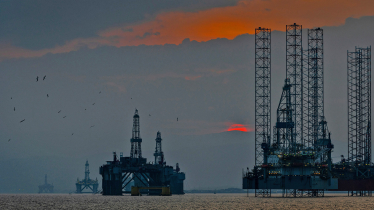 Labour block North Sea Oil Drilling